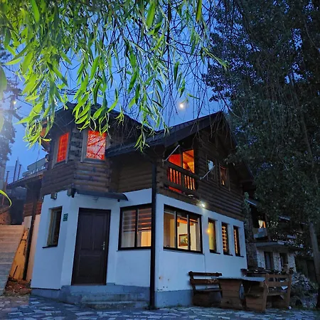 Vikendica Jablanicko Jezero 別荘